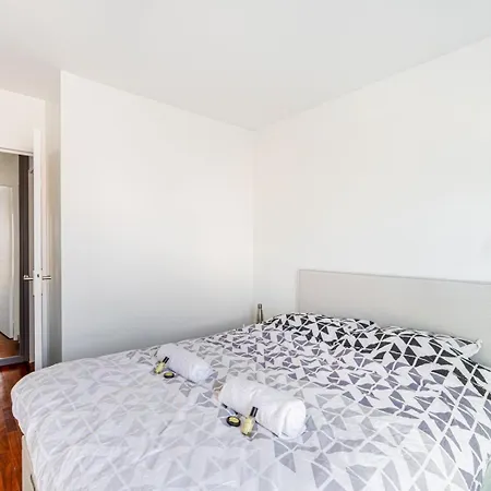 Appartamento GuestReady - Séjour de Confort dans le 19ème Parigi